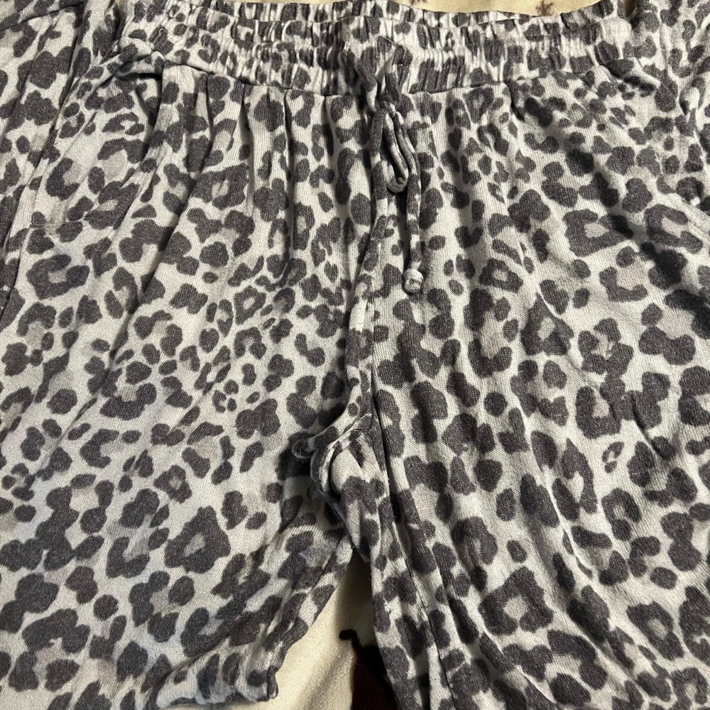 Leopard joggers